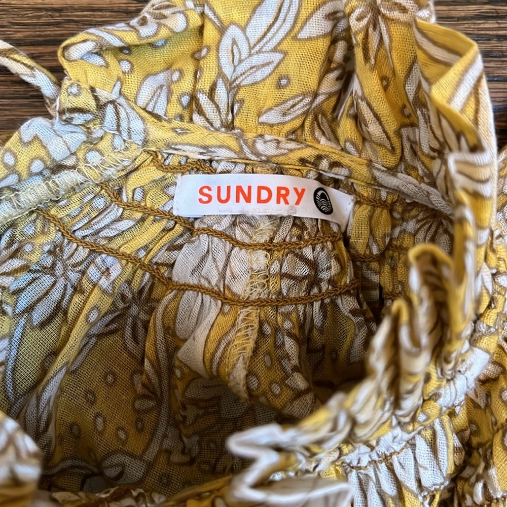 Sundry Ruffle Neck Blouse Size Small - Picture 4 of 5
